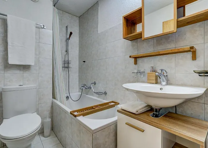 Bellevue 211 Апартаменты