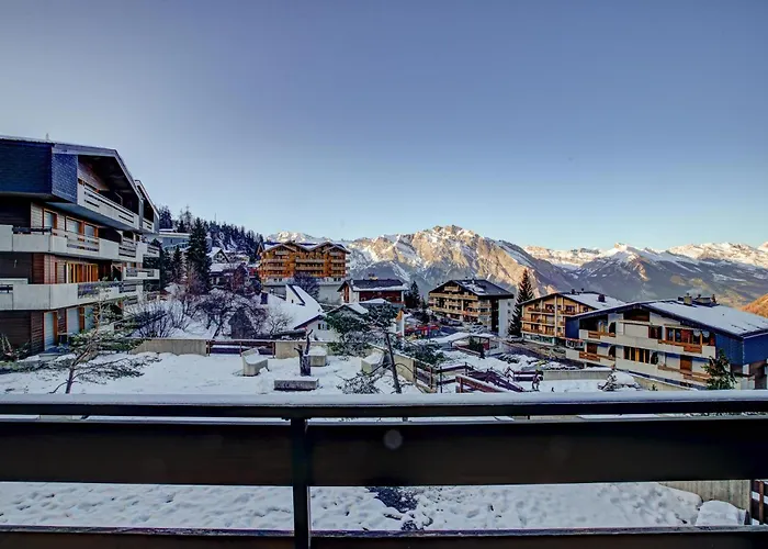 Апартаменты Bellevue 211 Ла-Тзума