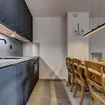 Bellevue 211 Apartamento